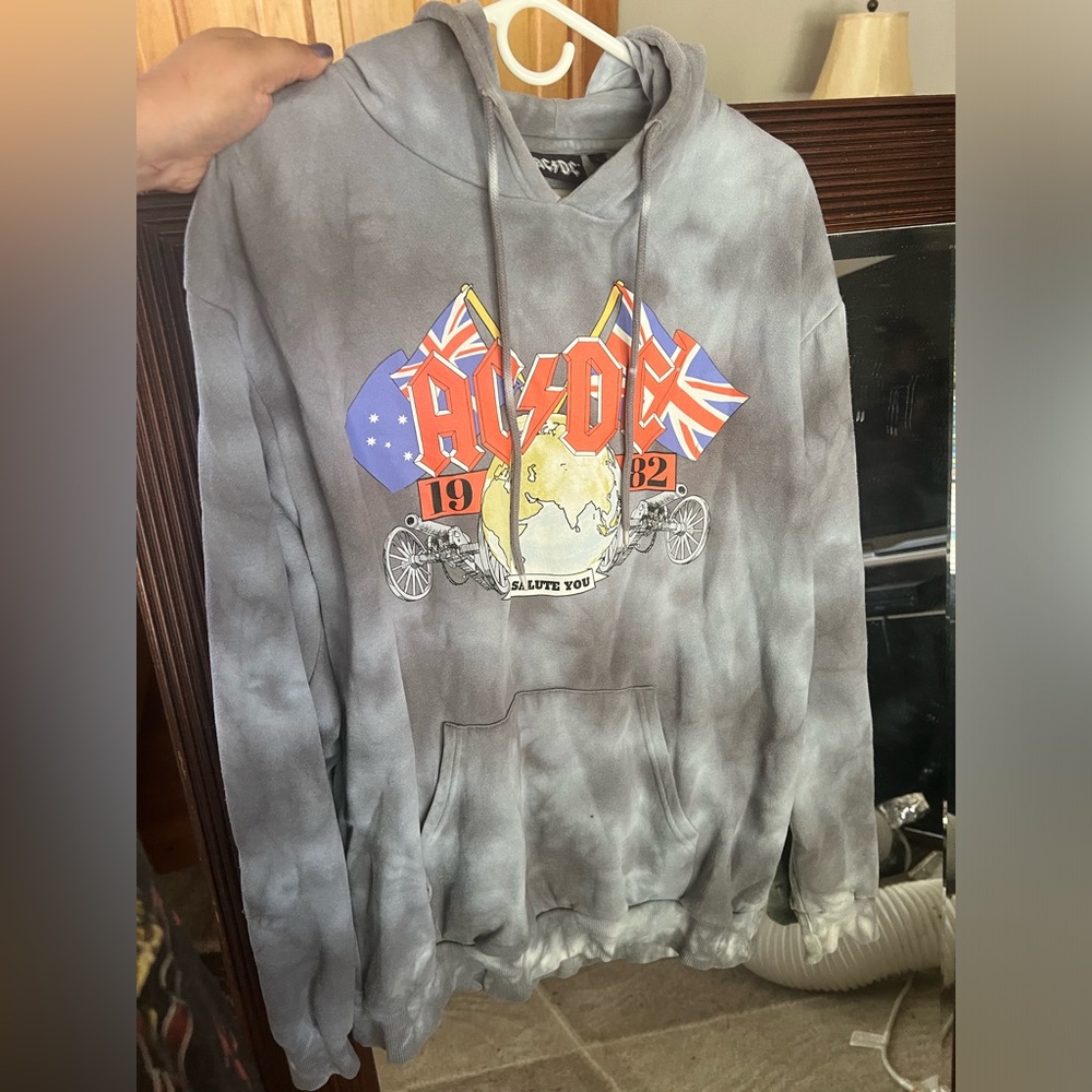 AC/DC LARGE HOODIE USED